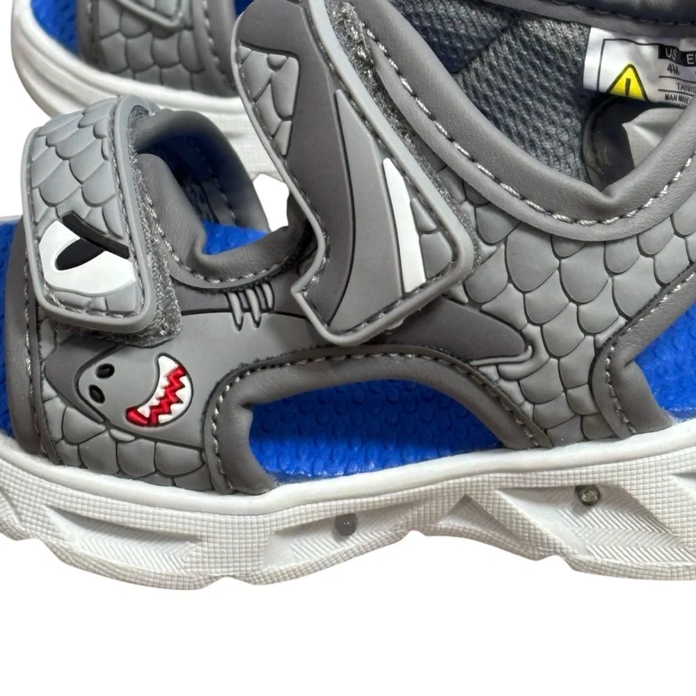 Carter's Toddler Tanis Gray Shark Light Up Sandal - 4M‎ NEW